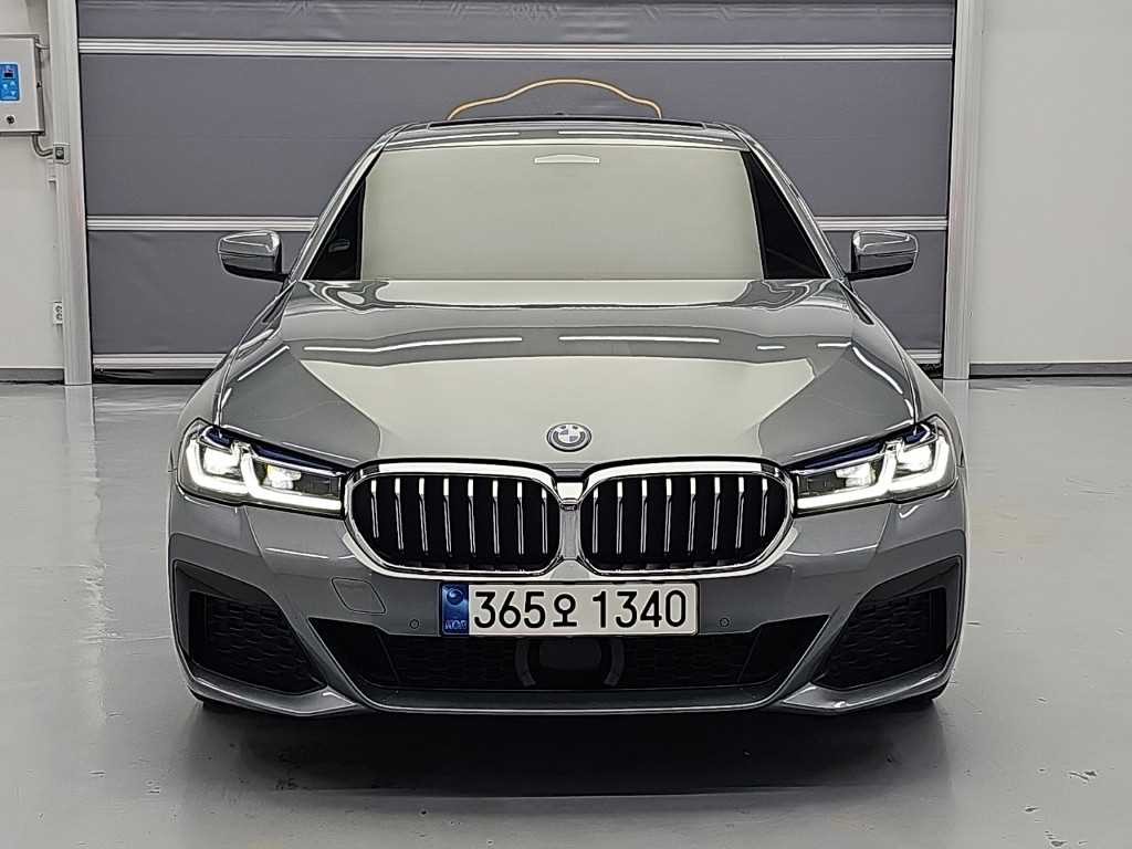 BMW 5시리즈 5시리즈 (G30) 530e M 스포츠 이미지 2