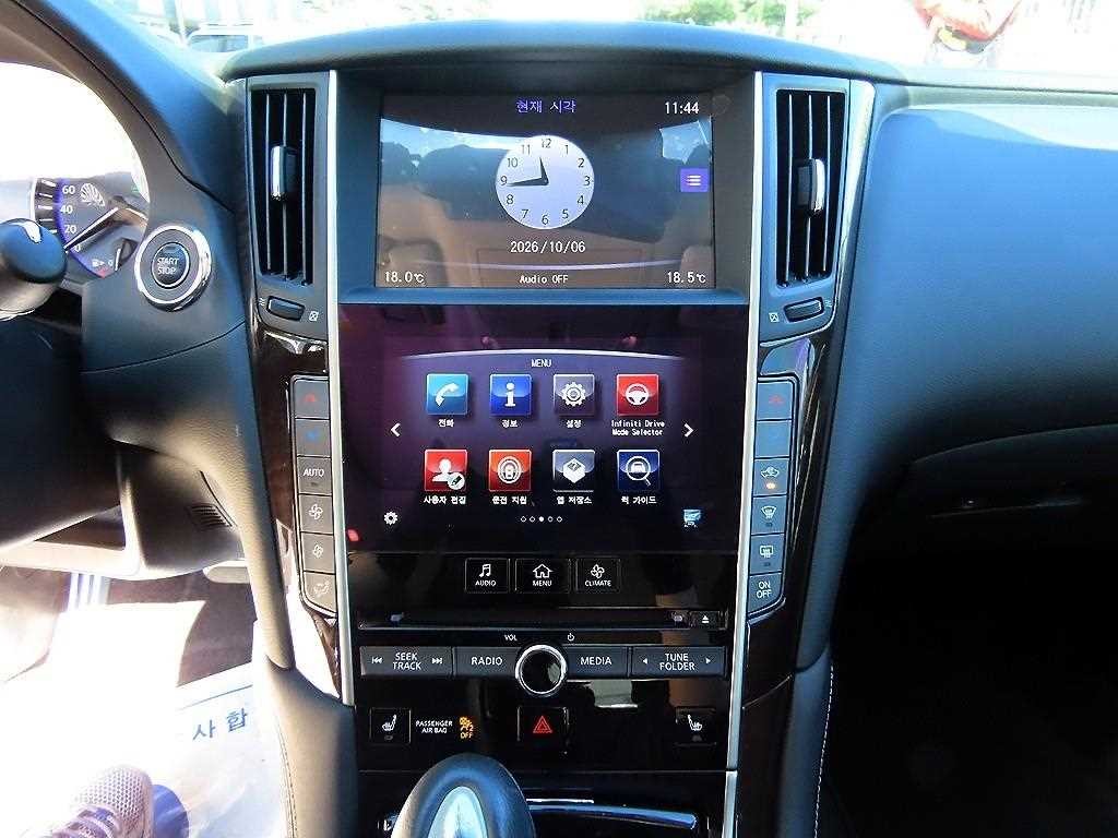 인피니티 Q Q50 3.5 하이브리드 하이테크 이미지 13