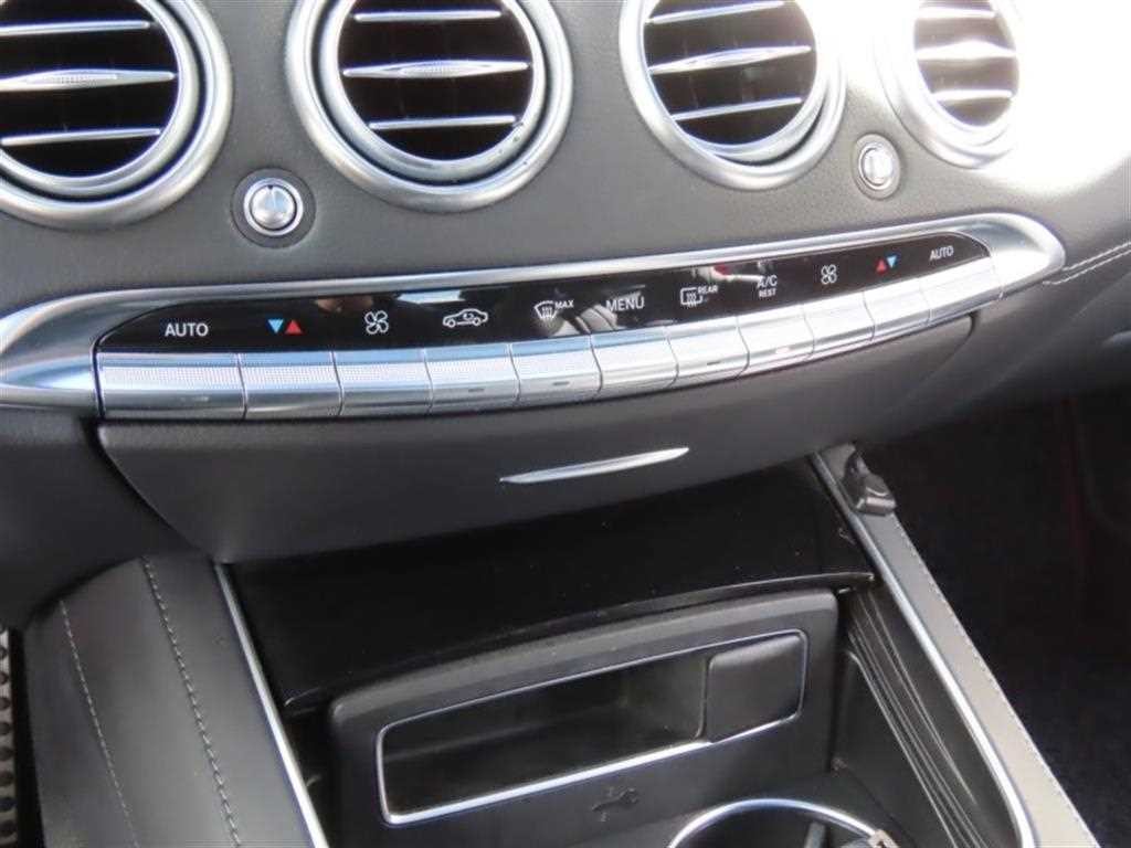 벤츠 S 클래스 S클래스-W222 S 63 AMG 4MATIC+ 쿠페 이미지 7