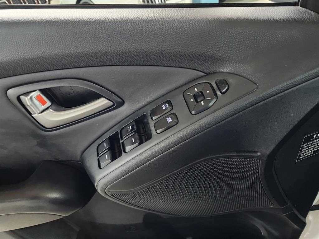 현대 투싼 투싼iX 2WD VGT LX20 럭셔리 이미지 16