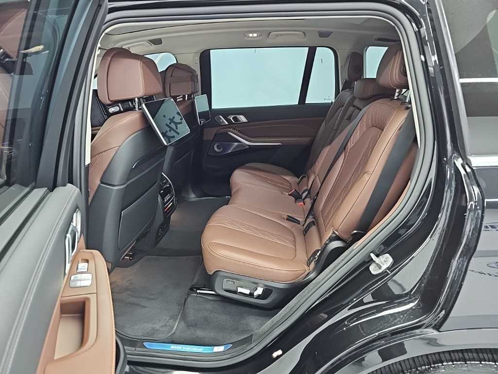 BMW X7 X7 (G07) xDrive 40d 디자인 퓨어 엑셀런스 7인승 이미지 12