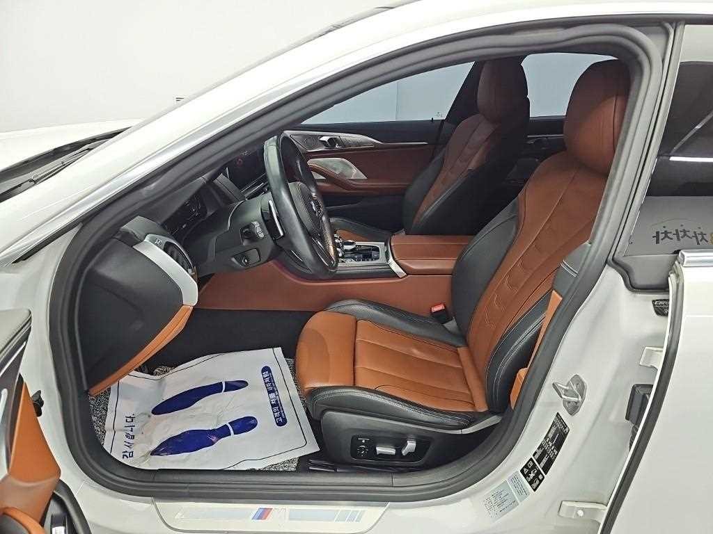 BMW 8시리즈 8시리즈 (G15) 840d xDrive M 스포츠 그란쿠페 기본형 이미지 11