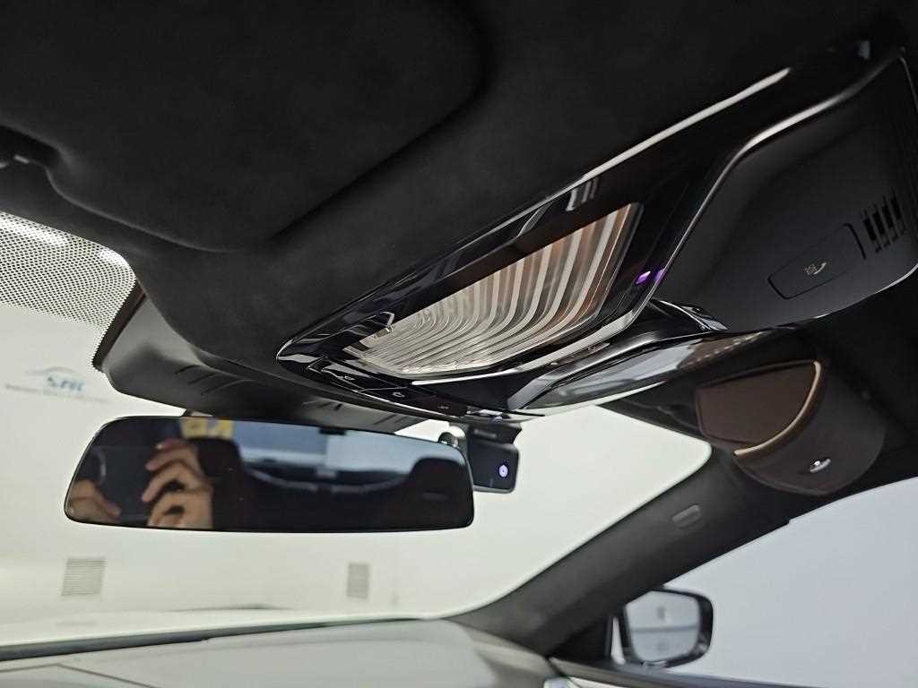BMW 8시리즈 8시리즈 (G15) 840d xDrive M 스포츠 그란쿠페 기본형 이미지 17