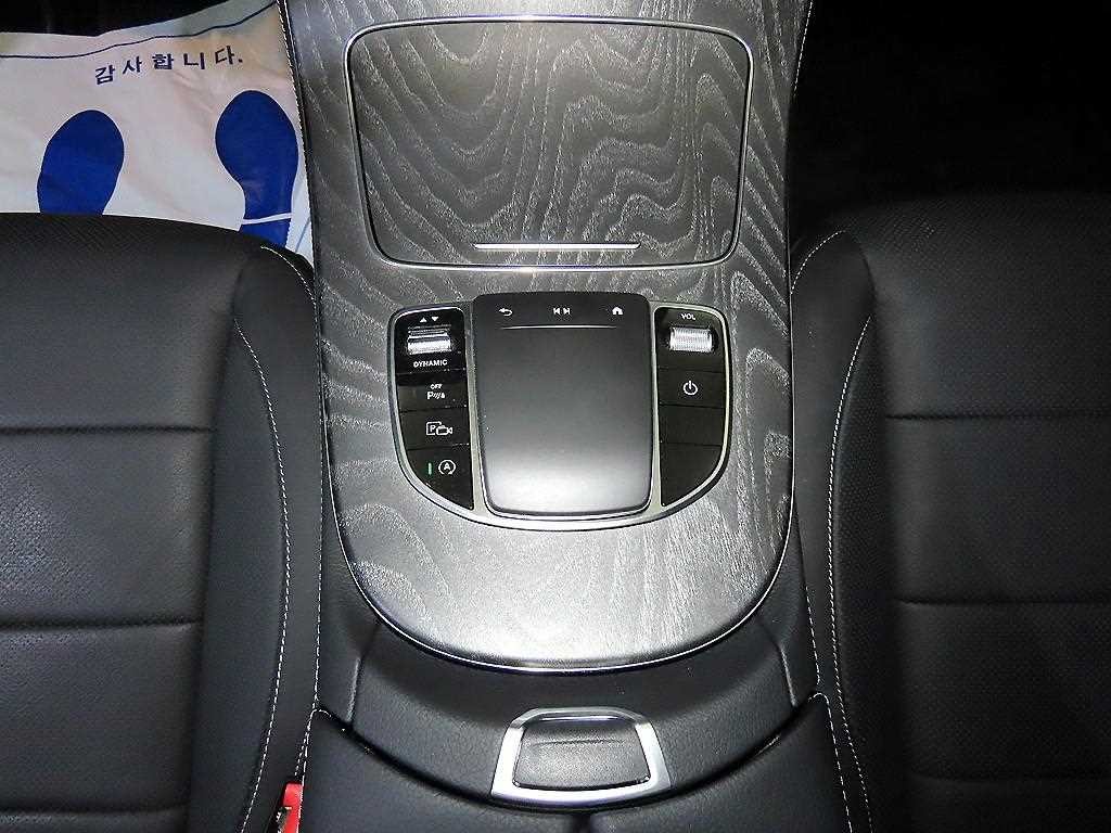 벤츠 E 클래스 E-클래스 W213 E350 4MATIC AMG LINE 이미지 12