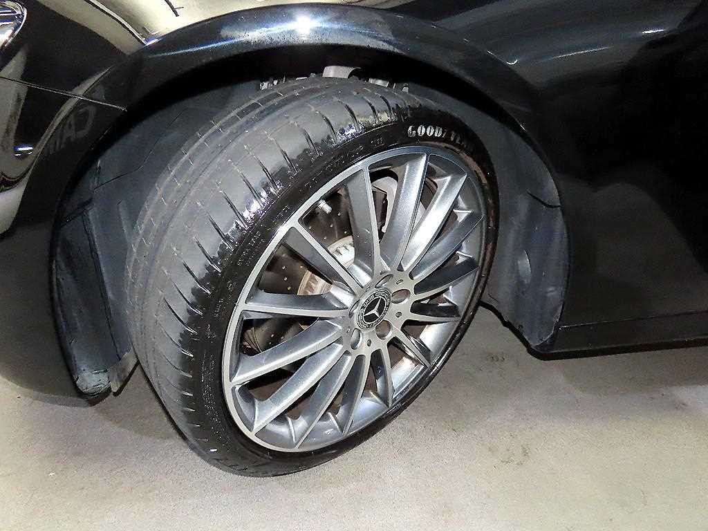 벤츠 E 클래스 E-클래스 W213 E350 4MATIC AMG LINE 이미지 20