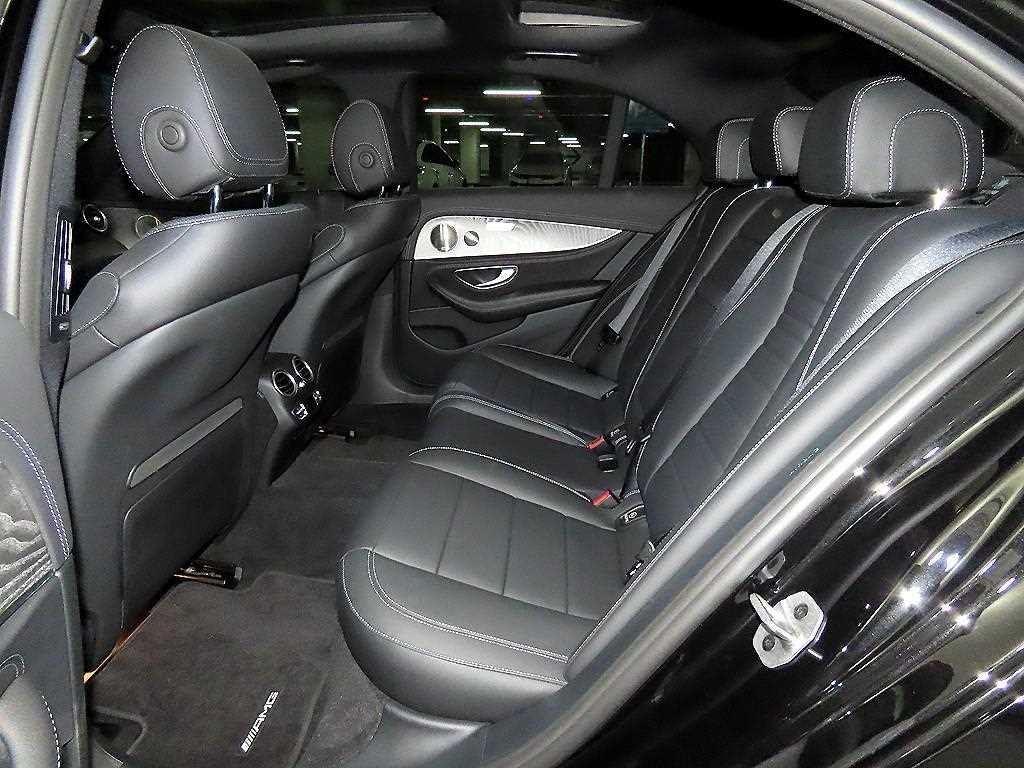 벤츠 E 클래스 E-클래스 W213 E350 4MATIC AMG LINE 이미지 7