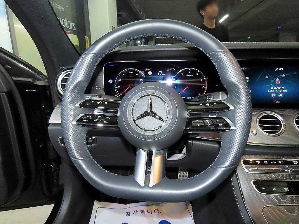 벤츠 E 클래스 E-클래스 W213 E350 4MATIC AMG LINE 이미지 8