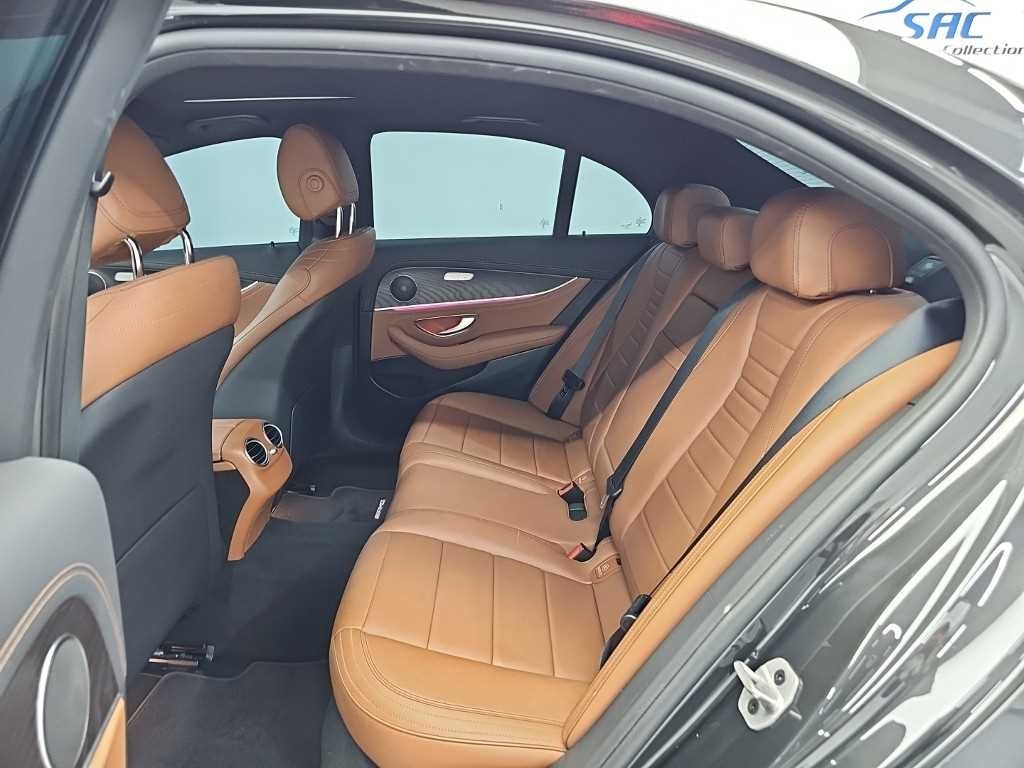 벤츠 E 클래스 E-클래스 W213 E220d 4MATIC AMG라인 이미지 12