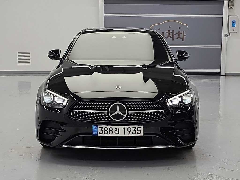 벤츠 E 클래스 E-클래스 W213 E220d 4MATIC AMG라인 이미지 2
