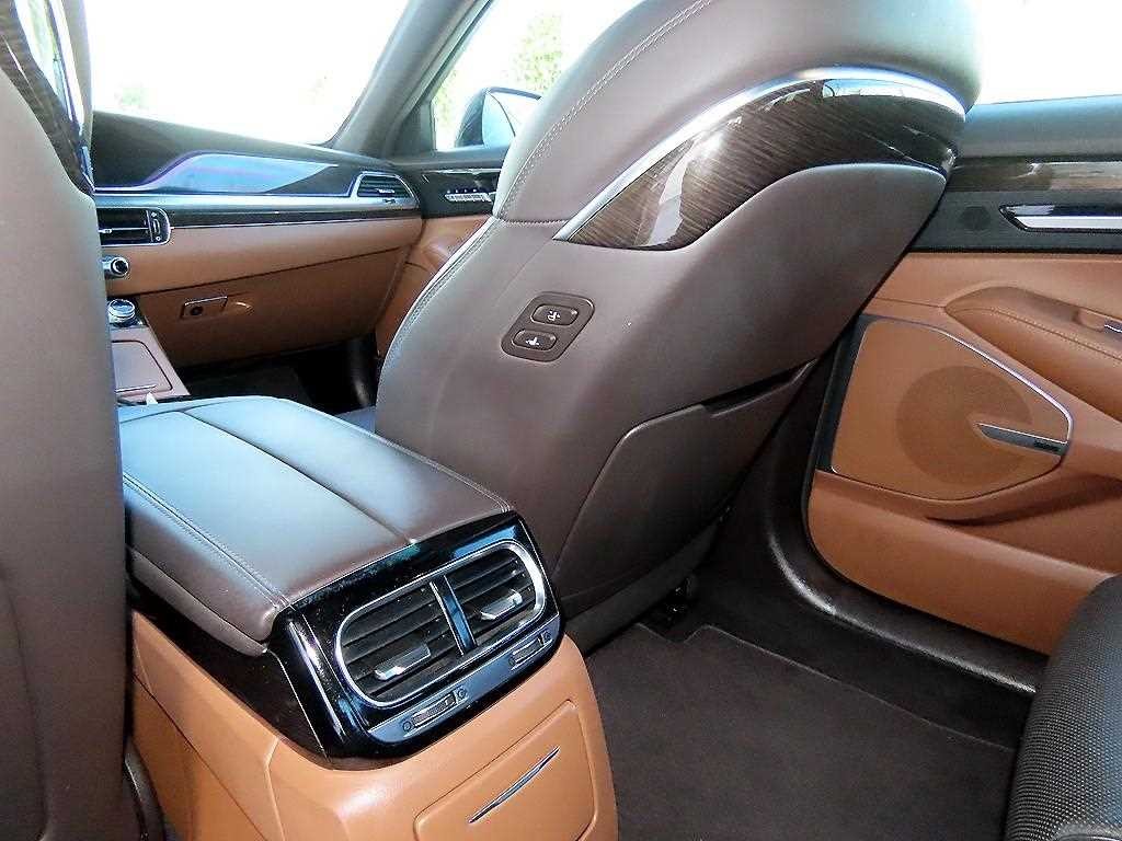 제네시스 G90 3.8 GDI AWD 럭셔리 이미지 16