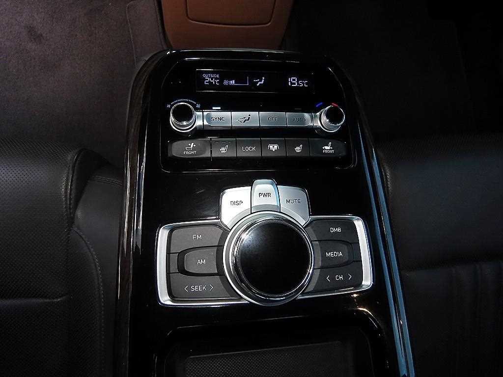 제네시스 G90 3.8 GDI AWD 럭셔리 이미지 17