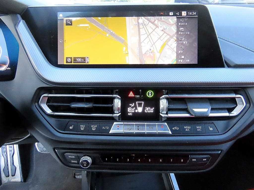 BMW 1시리즈 1시리즈 (F40) 120i M 스포츠 이미지 12
