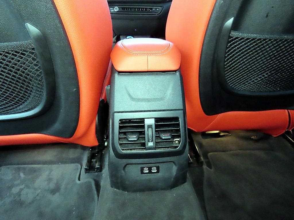BMW 1시리즈 1시리즈 (F40) 120i M 스포츠 이미지 15