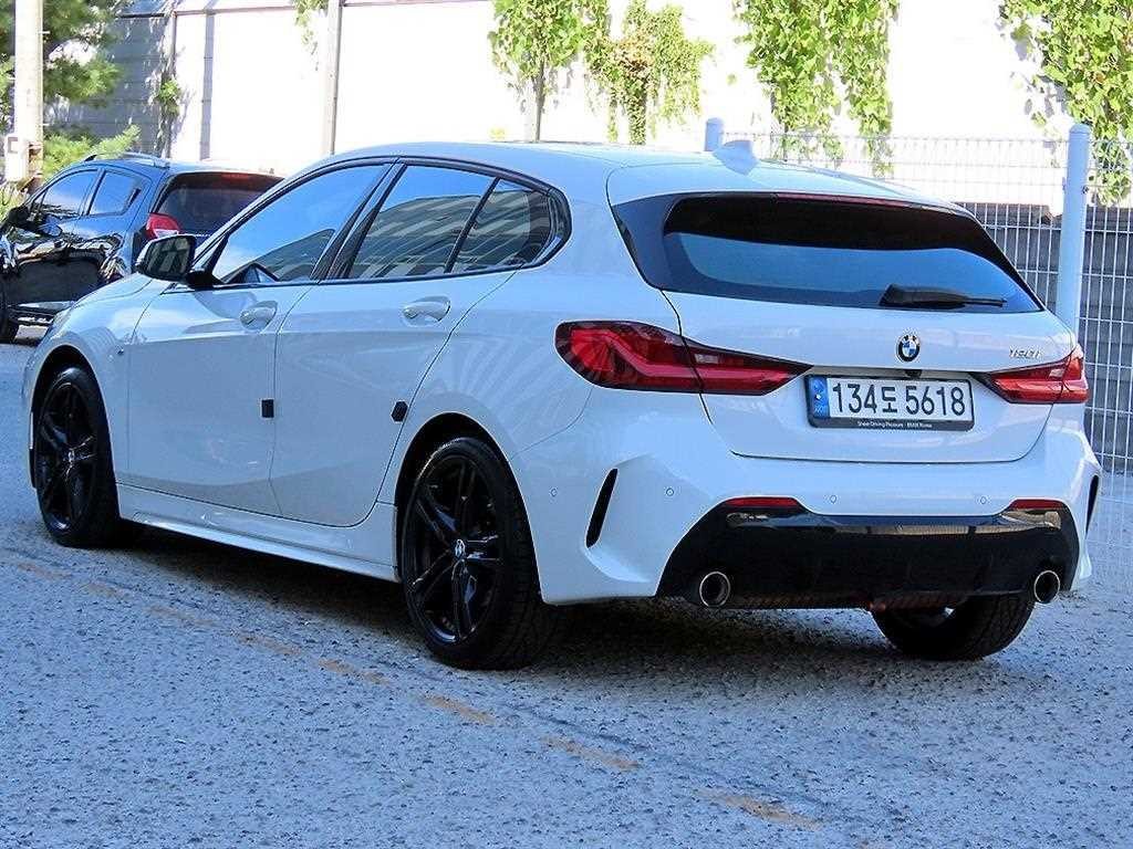 BMW 1시리즈 1시리즈 (F40) 120i M 스포츠 이미지 3