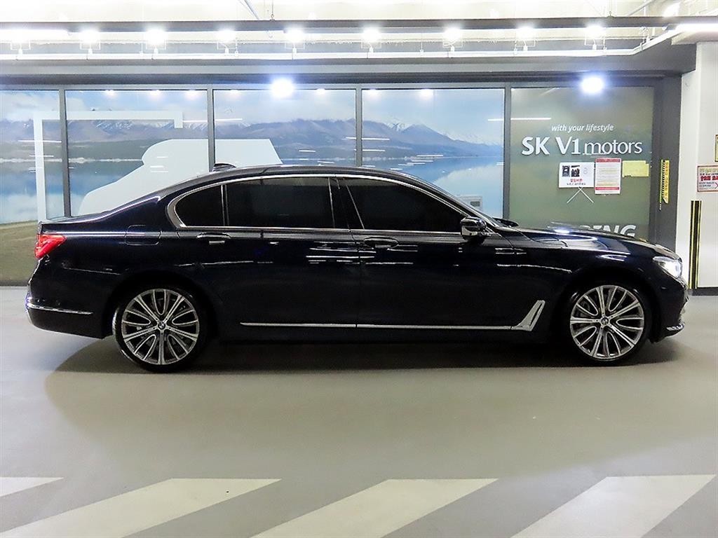BMW 7시리즈 7시리즈 (G11) 750Li xDrive 이미지 3