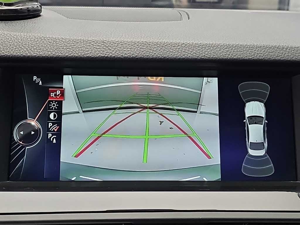 BMW 5시리즈 5시리즈 (F10) 520d xDrive 이미지 16