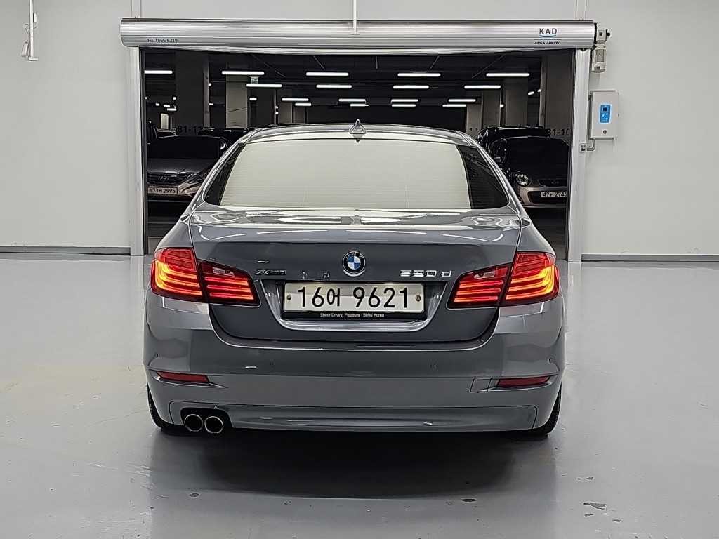 BMW 5시리즈 5시리즈 (F10) 520d xDrive 이미지 3