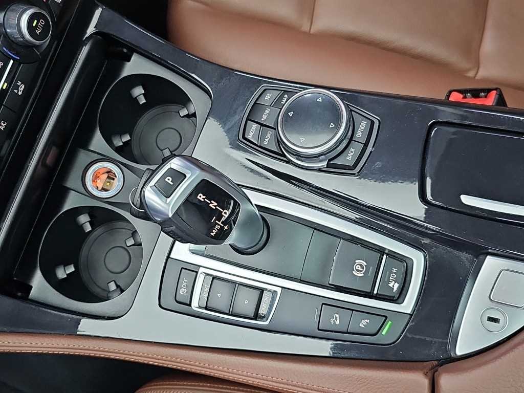BMW 5시리즈 5시리즈 (F10) 520d xDrive 이미지 8