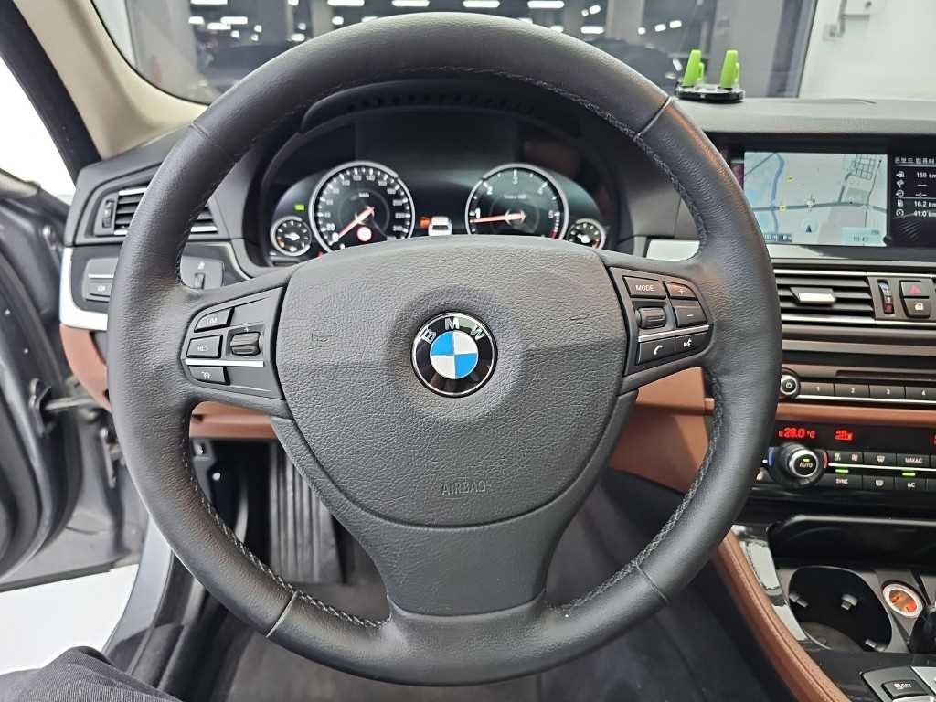 BMW 5시리즈 5시리즈 (F10) 520d xDrive 이미지 9