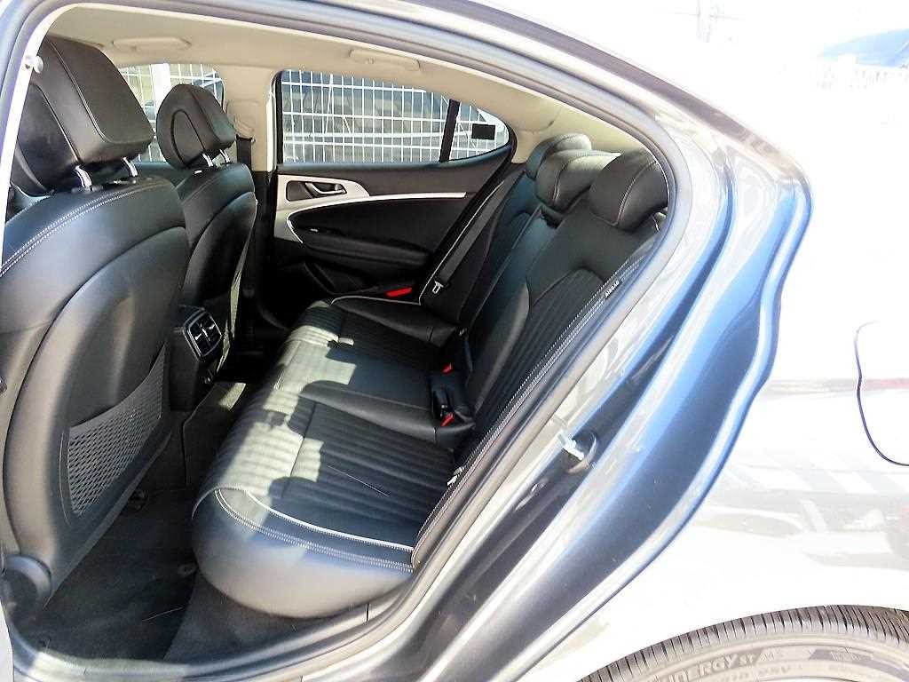 제네시스 G70 2.0T AWD 엘리트 이미지 6