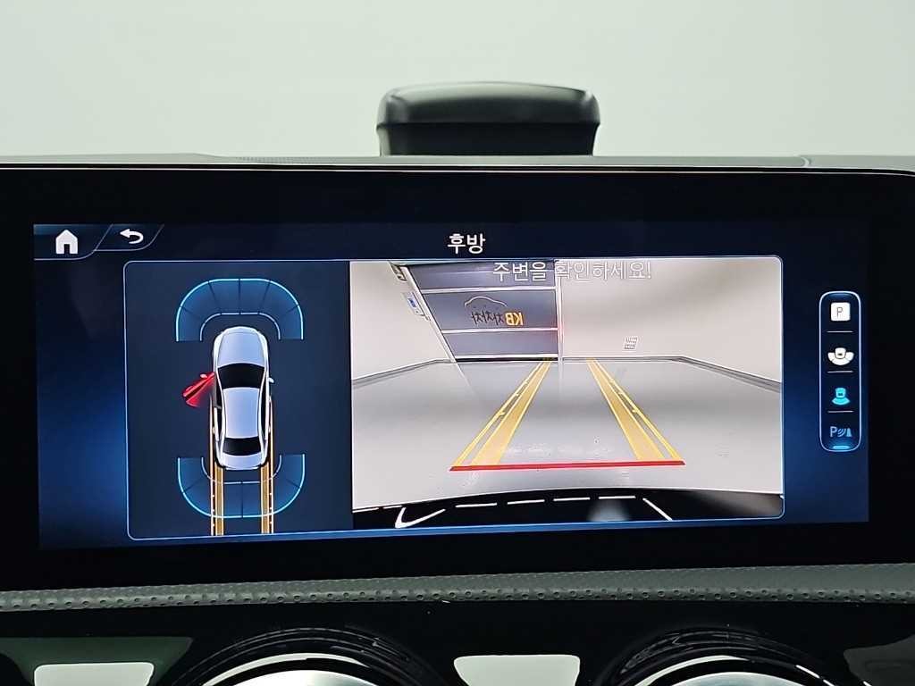 벤츠 A 클래스 A클래스 W177 A220 세단 이미지 14