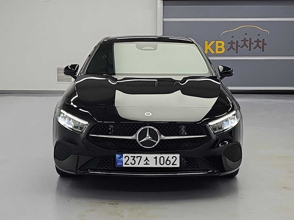 벤츠 A 클래스 A클래스 W177 A220 세단 이미지 2