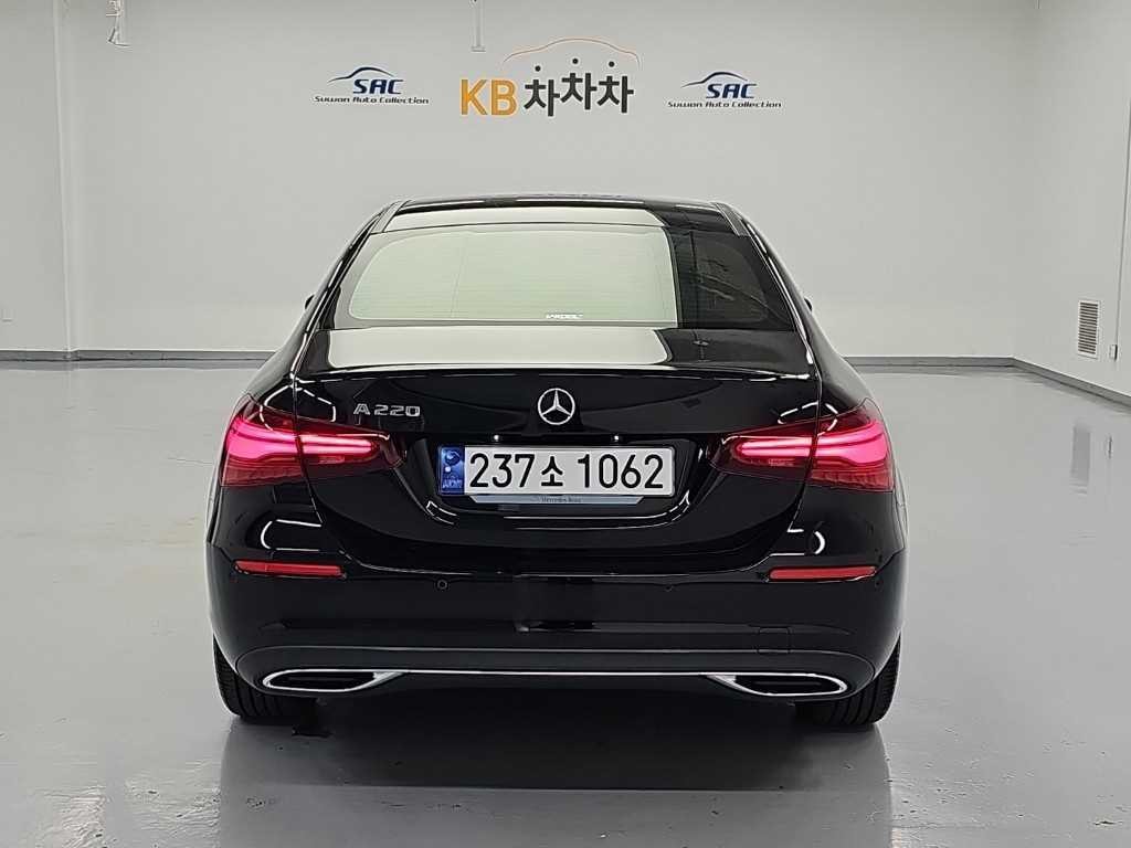 벤츠 A 클래스 A클래스 W177 A220 세단 이미지 3