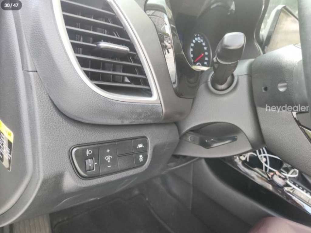 기아 셀토스 가솔린 1.6 터보 4WD 노블레스 이미지 13