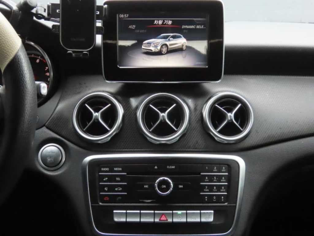 벤츠 GLA 클래스 GLA클래스 X156 GLA220 이미지 11
