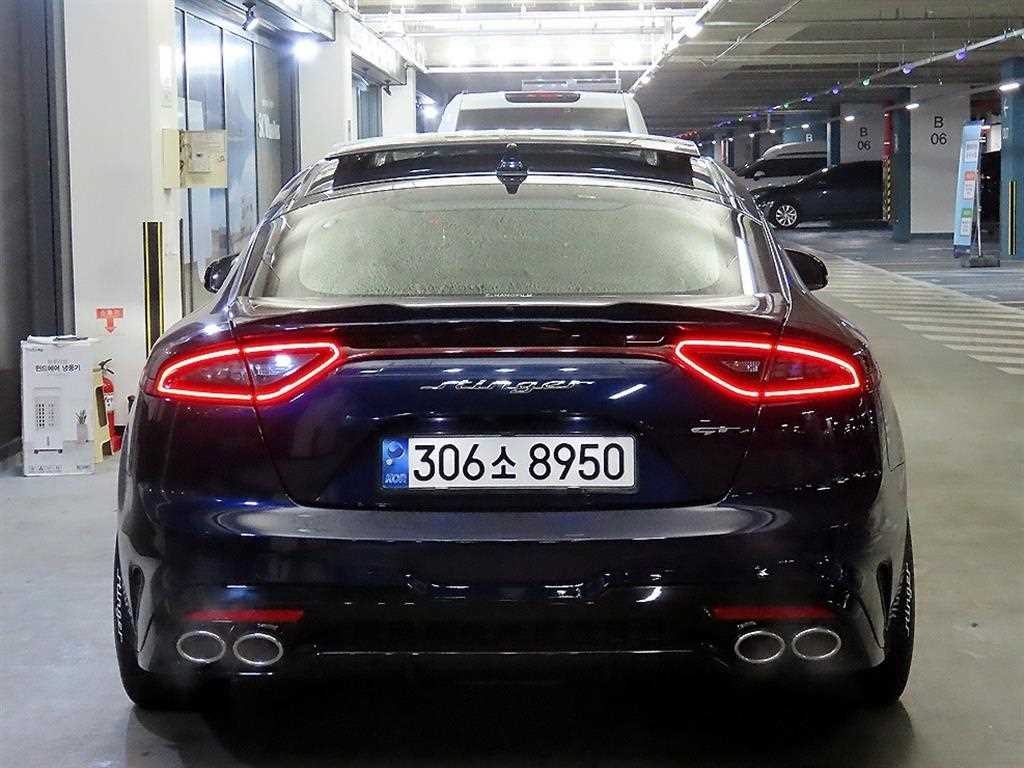기아 스팅어 가솔린 2.0 터보 2WD 플래티넘 이미지 5