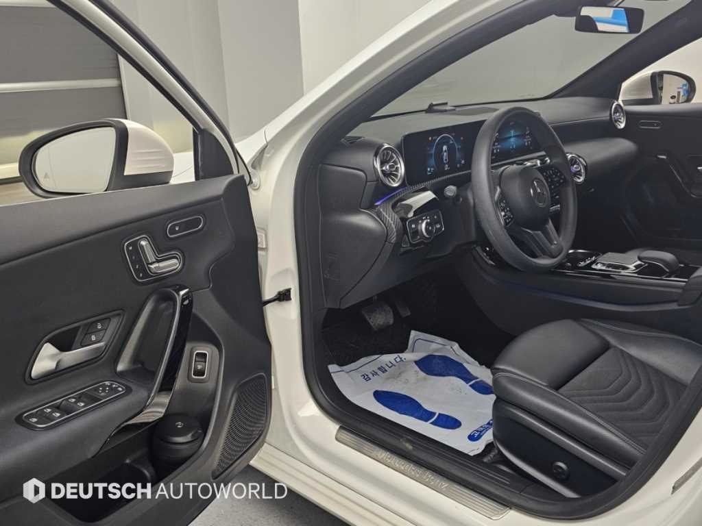 벤츠 A 클래스 A클래스 W177 A250 4MATIC 세단 이미지 11