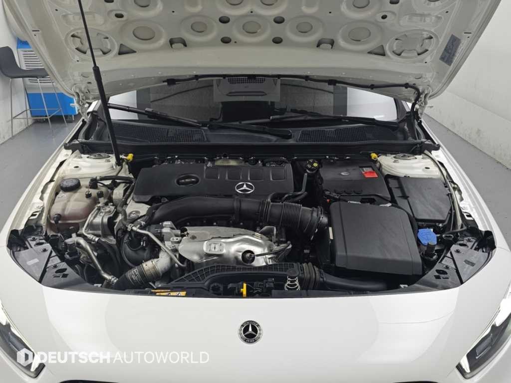 벤츠 A 클래스 A클래스 W177 A250 4MATIC 세단 이미지 7