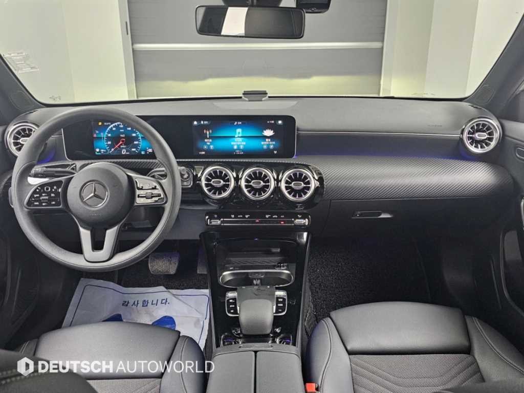 벤츠 A 클래스 A클래스 W177 A250 4MATIC 세단 이미지 8