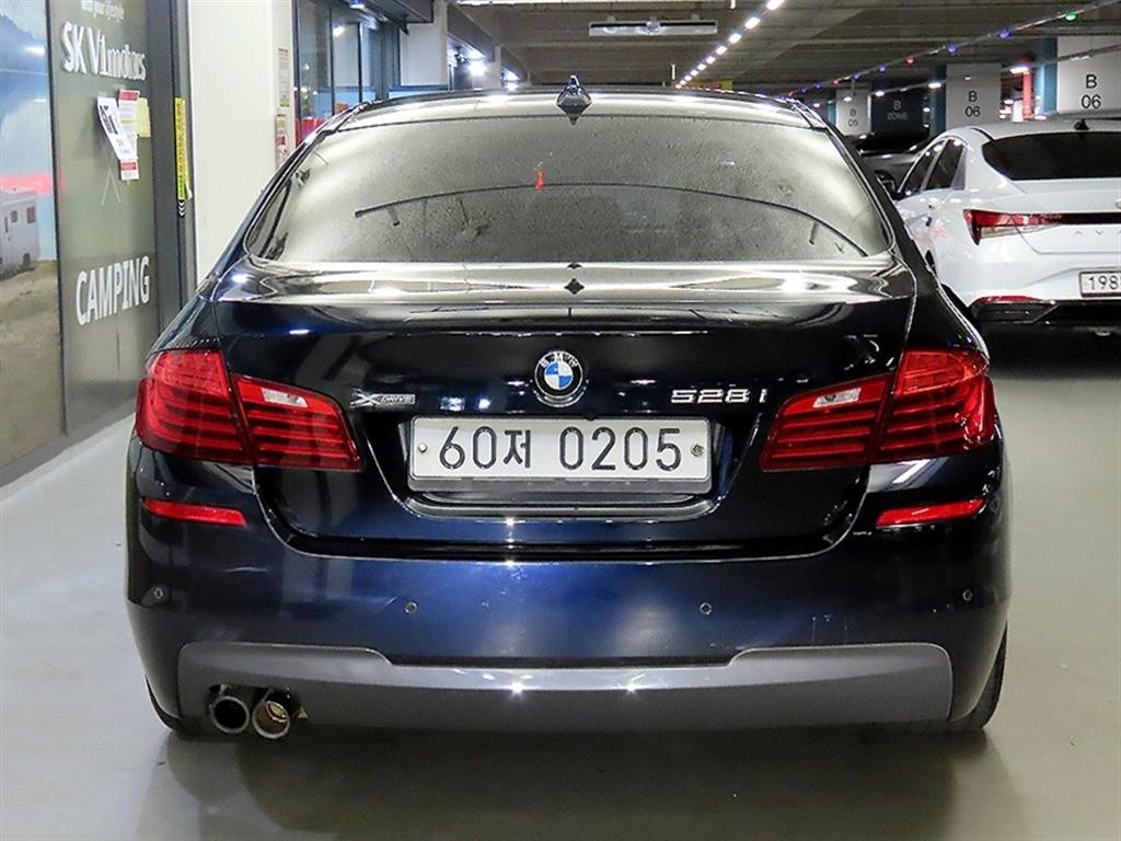 BMW 5시리즈 5시리즈 (F10) 528i xDrive M 에어로 다이나믹 이미지 5
