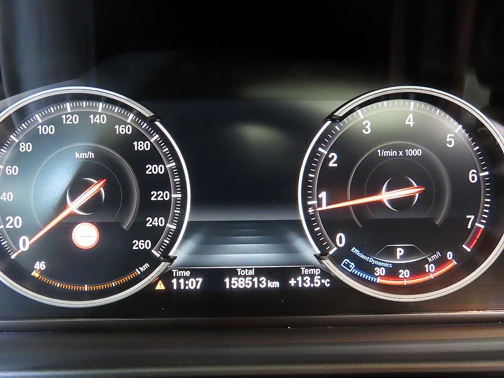 BMW 5시리즈 5시리즈 (F10) 528i xDrive M 에어로 다이나믹 이미지 9