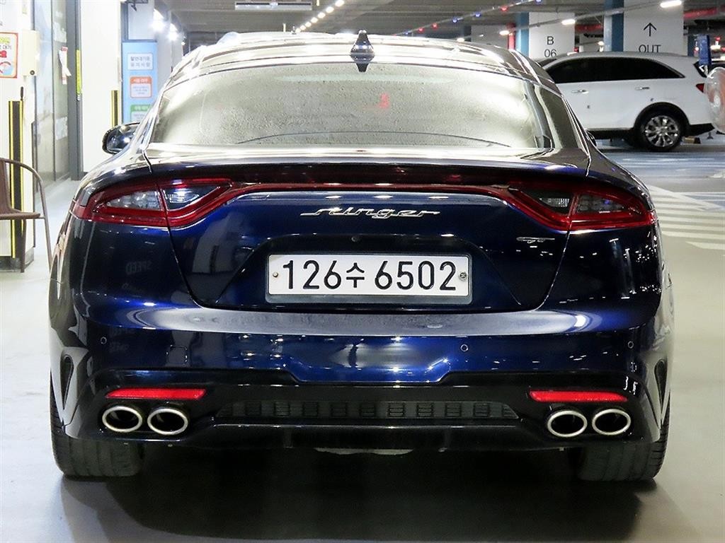 기아 스팅어 가솔린 2.0 터보 2WD 플래티넘 이미지 5