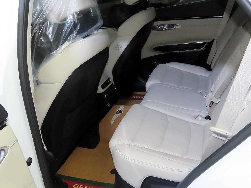 제네시스 GV70 2.5T 가솔린 2WD 기본형 이미지 8