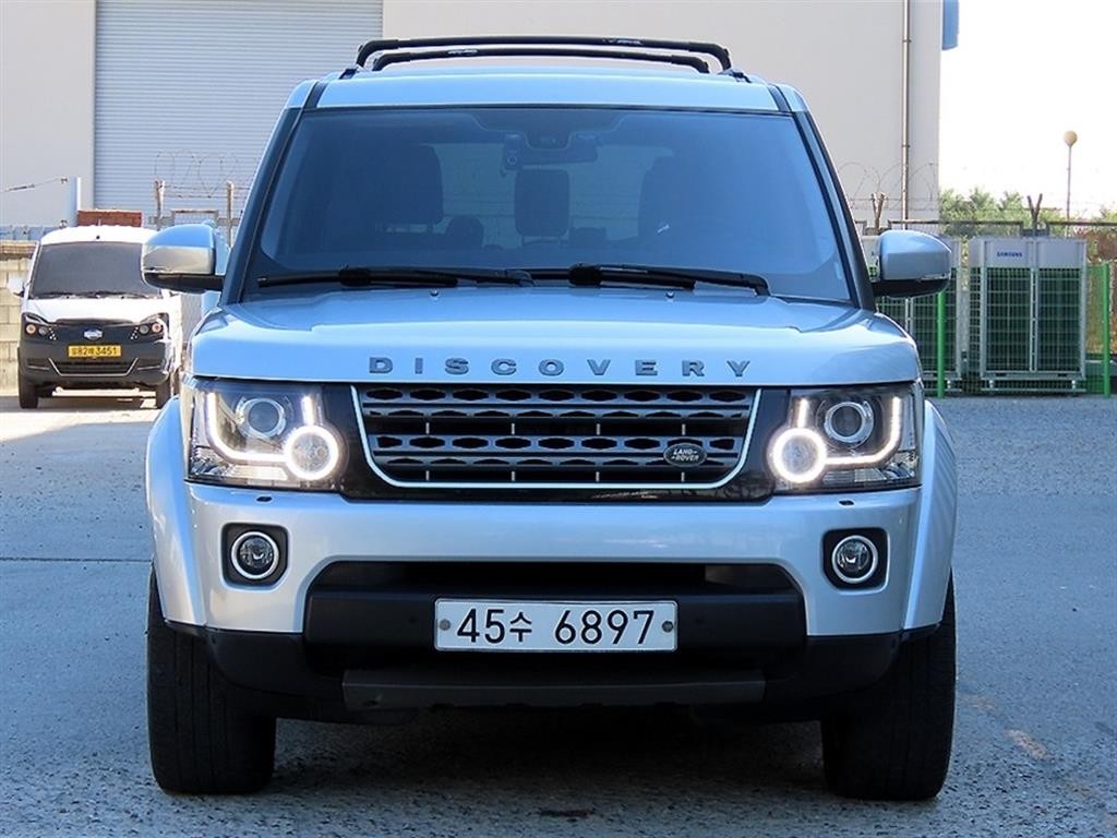 랜드로버 디스커버리 디스커버리4 3.0 SDV6 SE 이미지 2