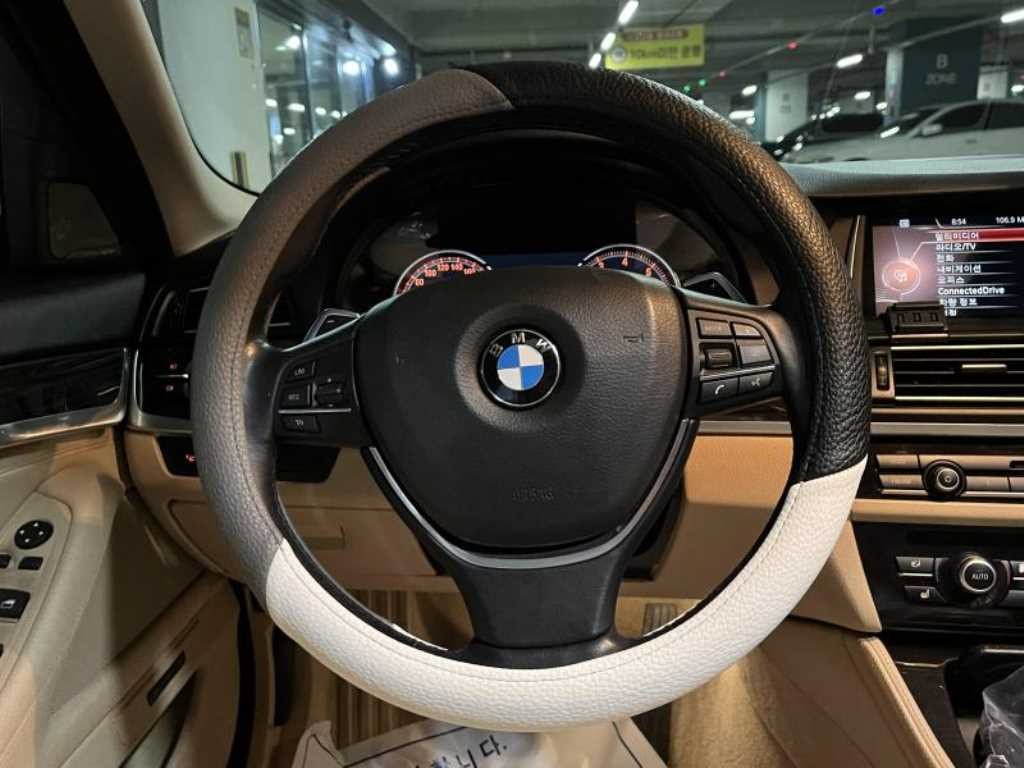 BMW 5시리즈 5시리즈 (F10) 528i 이미지 11