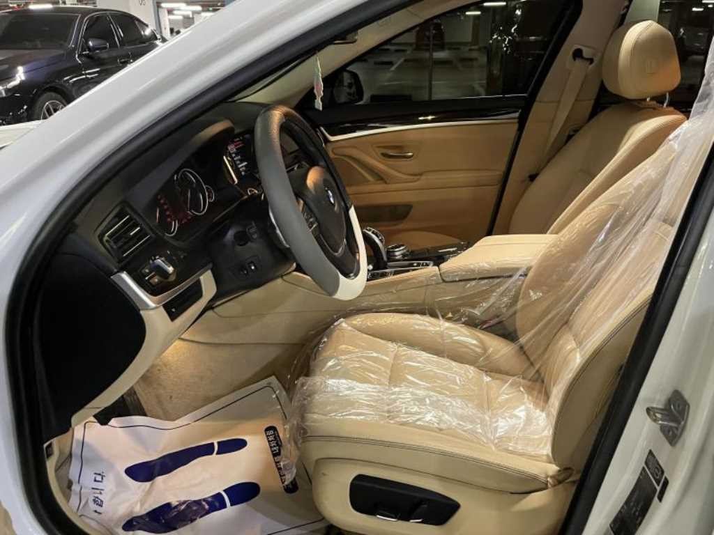 BMW 5시리즈 5시리즈 (F10) 528i 이미지 12