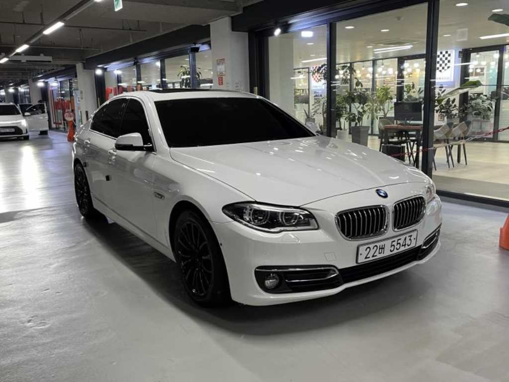 BMW 5시리즈 5시리즈 (F10) 528i 이미지 2