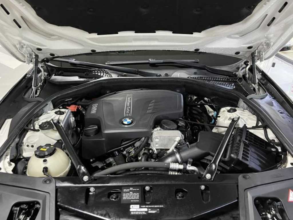 BMW 5시리즈 5시리즈 (F10) 528i 이미지 20