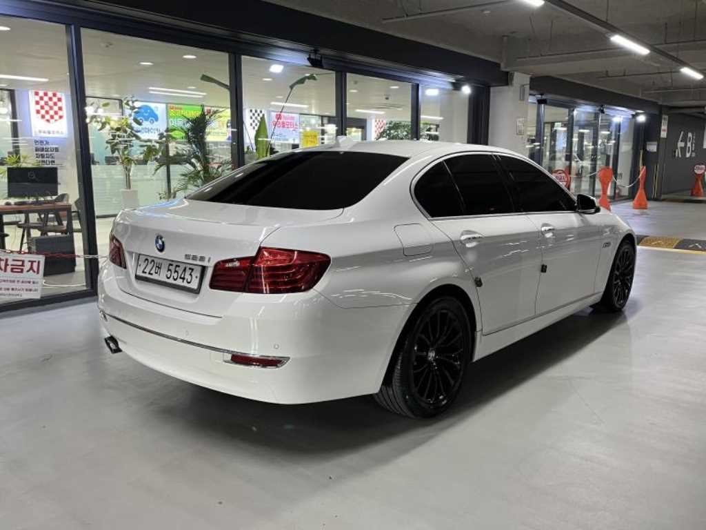 BMW 5시리즈 5시리즈 (F10) 528i 이미지 4