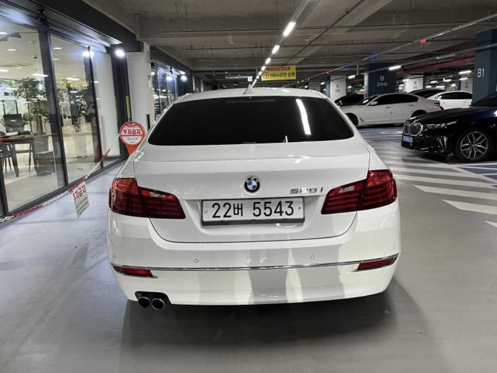 BMW 5시리즈 5시리즈 (F10) 528i 이미지 5