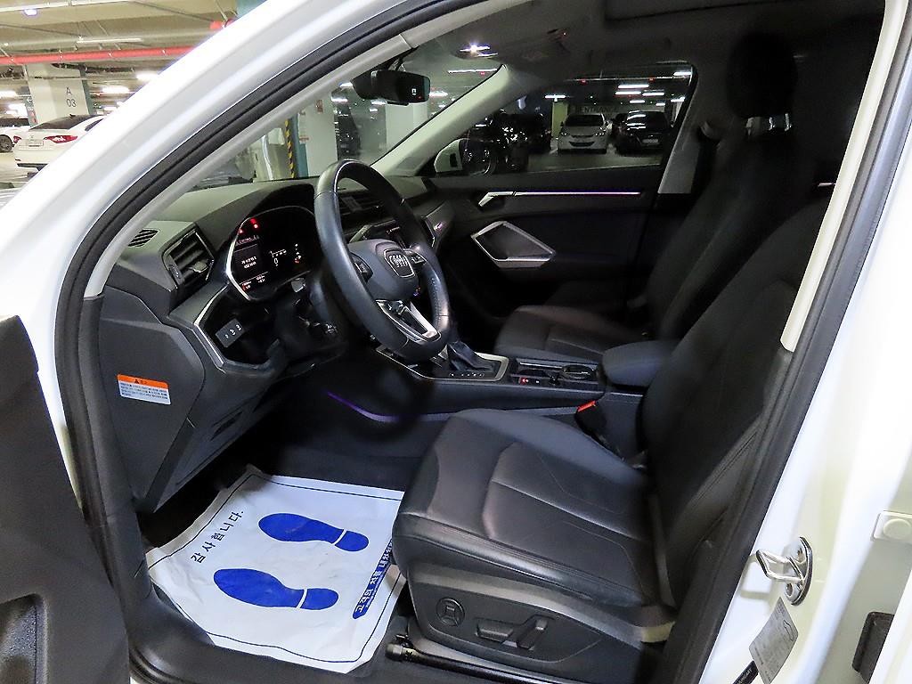 아우디 Q3 Q3 (F3) 35 TDI 스포트백 이미지 6