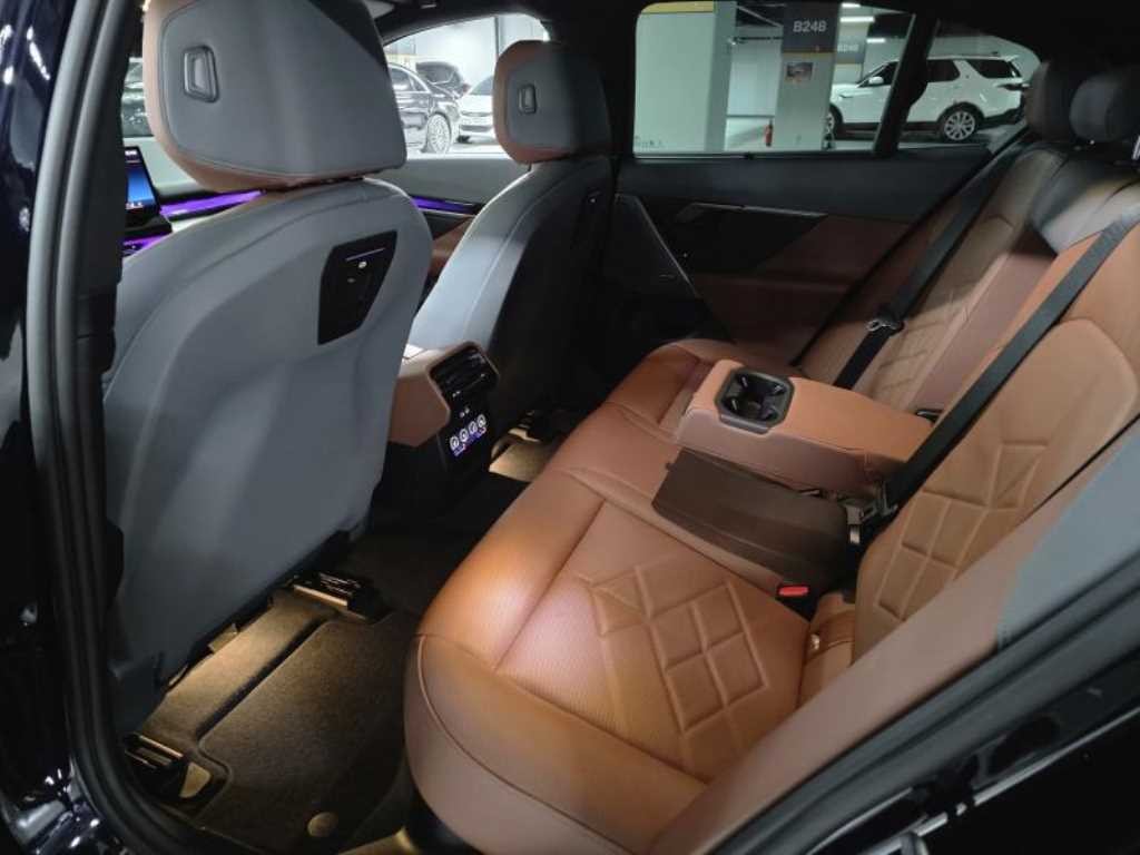 BMW 5시리즈 5시리즈 (G60) 530i xDrive M 스포츠 이미지 6