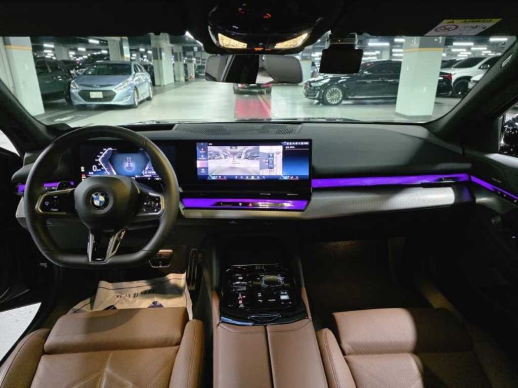 BMW 5시리즈 5시리즈 (G60) 530i xDrive M 스포츠 이미지 7