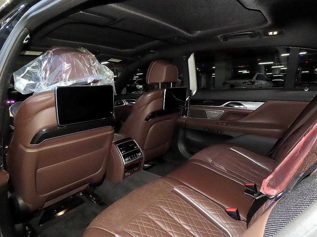 BMW 7시리즈 7시리즈 (G11) 740Li xDrive M SPORT 스포츠 이미지 13