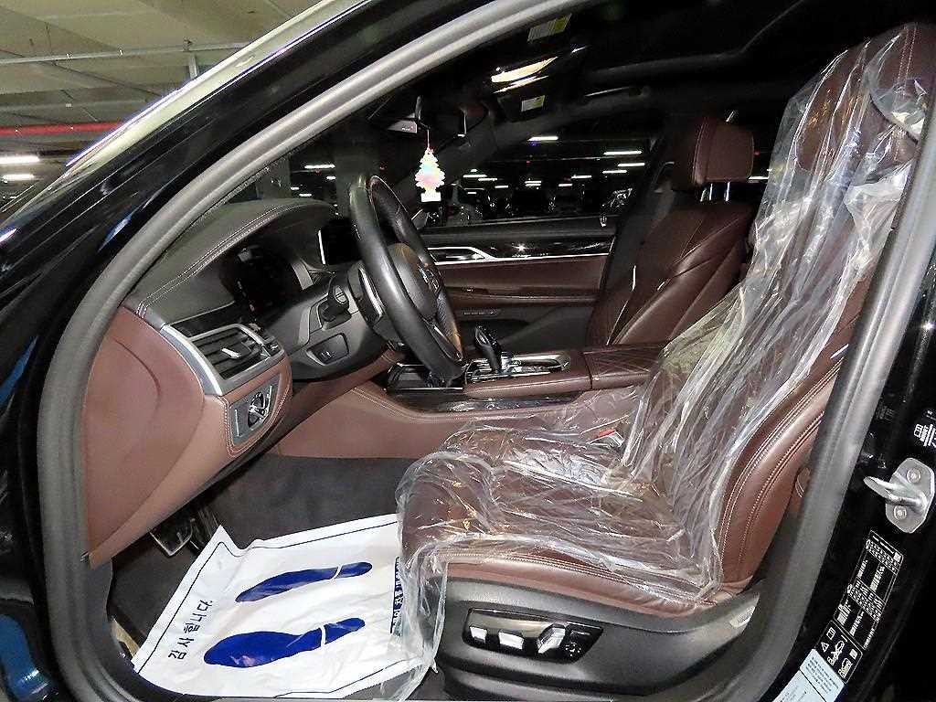 BMW 7시리즈 7시리즈 (G11) 740Li xDrive M SPORT 스포츠 이미지 6