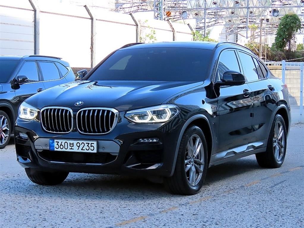 BMW X4 X4 (G02) xDrive 20i M 스포츠 X 온라인 익스클루시브 에디션 이미지 2